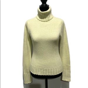Ann Taylor 100% Cashmere Sweater, lime color Size XS